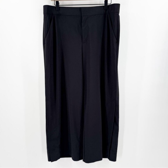 ATHLETA Pants SZ 8 Tribeca Wide Leg Cropped Button Hem Navy Crop Zipper - Picture 5 of 15